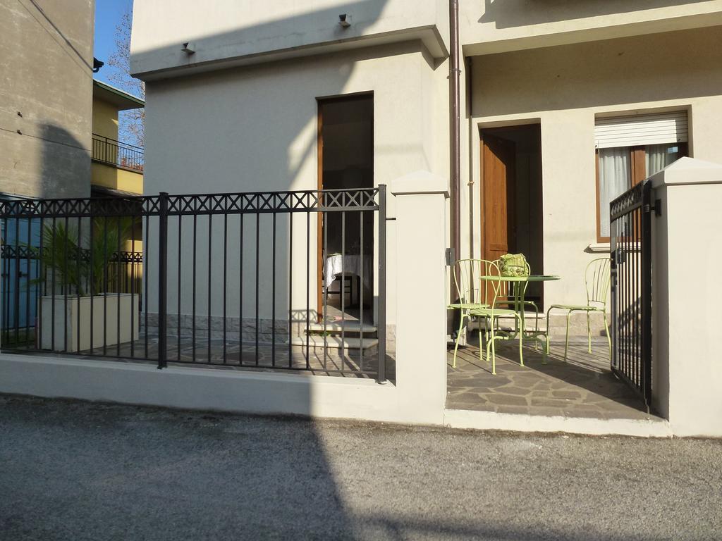 Appartamenti Villa Tonni Gabicce Mare Oda fotoğraf