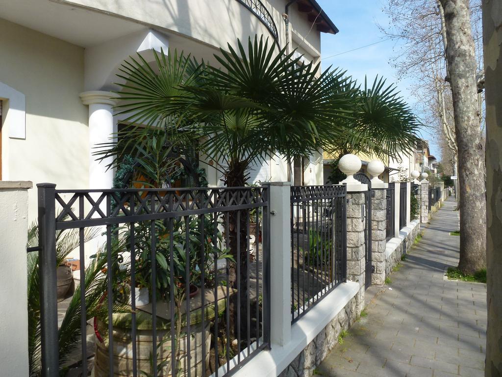 Appartamenti Villa Tonni Gabicce Mare Oda fotoğraf